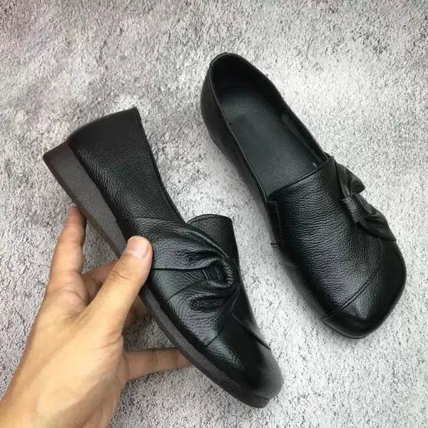 Linda™ - Women's leather shoes with a soft sole and non-slip surface