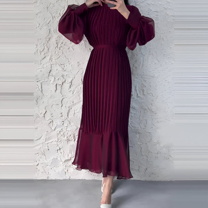Ylva™ - Elegant and Timeless Pleated Dress