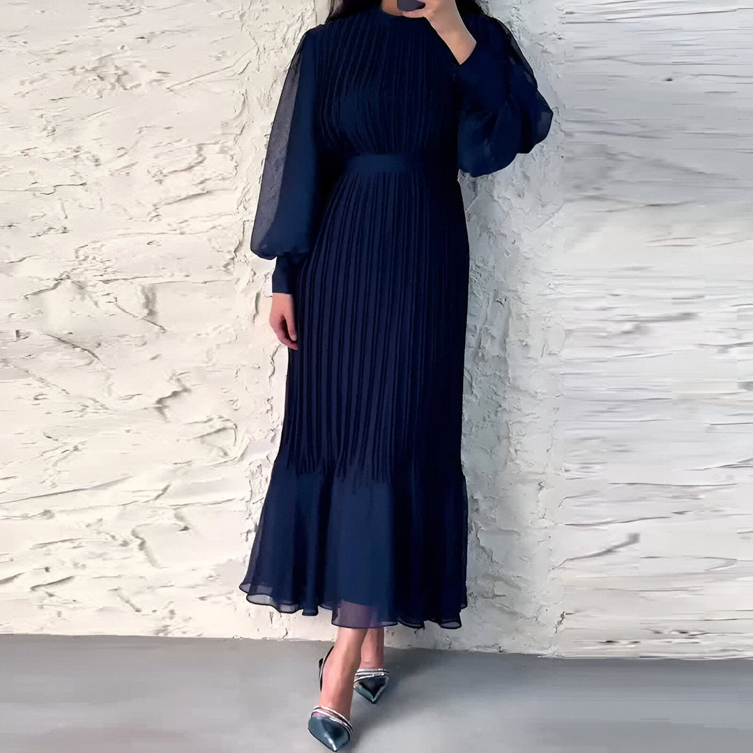 Ylva™ - Elegant and Timeless Pleated Dress