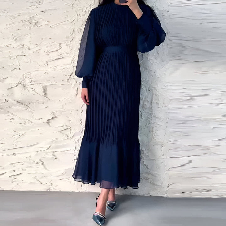 Ylva™ - Elegant and Timeless Pleated Dress