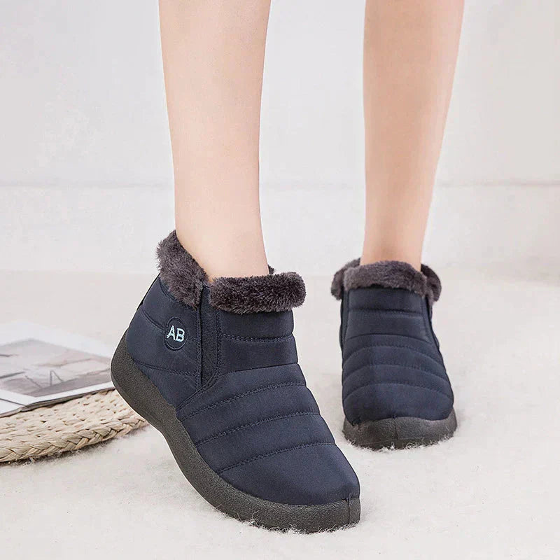 Noor | Cozy Winter Boots with Soft Interior