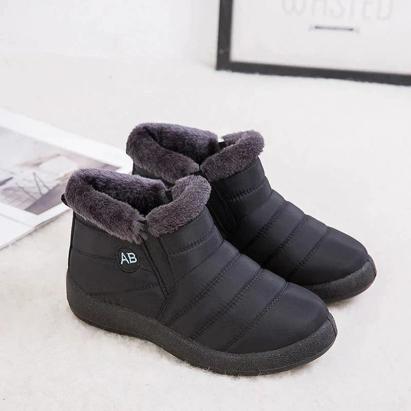 Noor | Cozy Winter Boots with Soft Interior